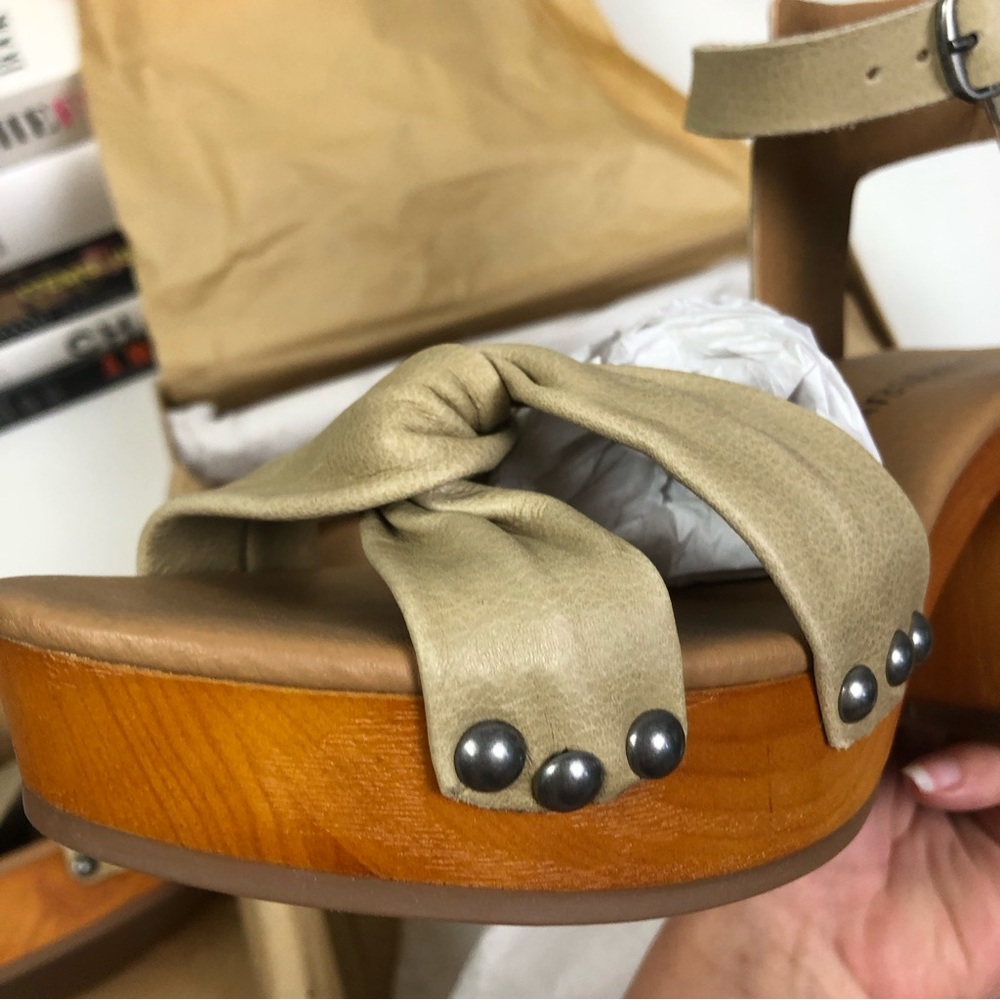 LUCKY Brand Whitneigh Heels Platform Wood Block Sandal - Picture 9 of 13